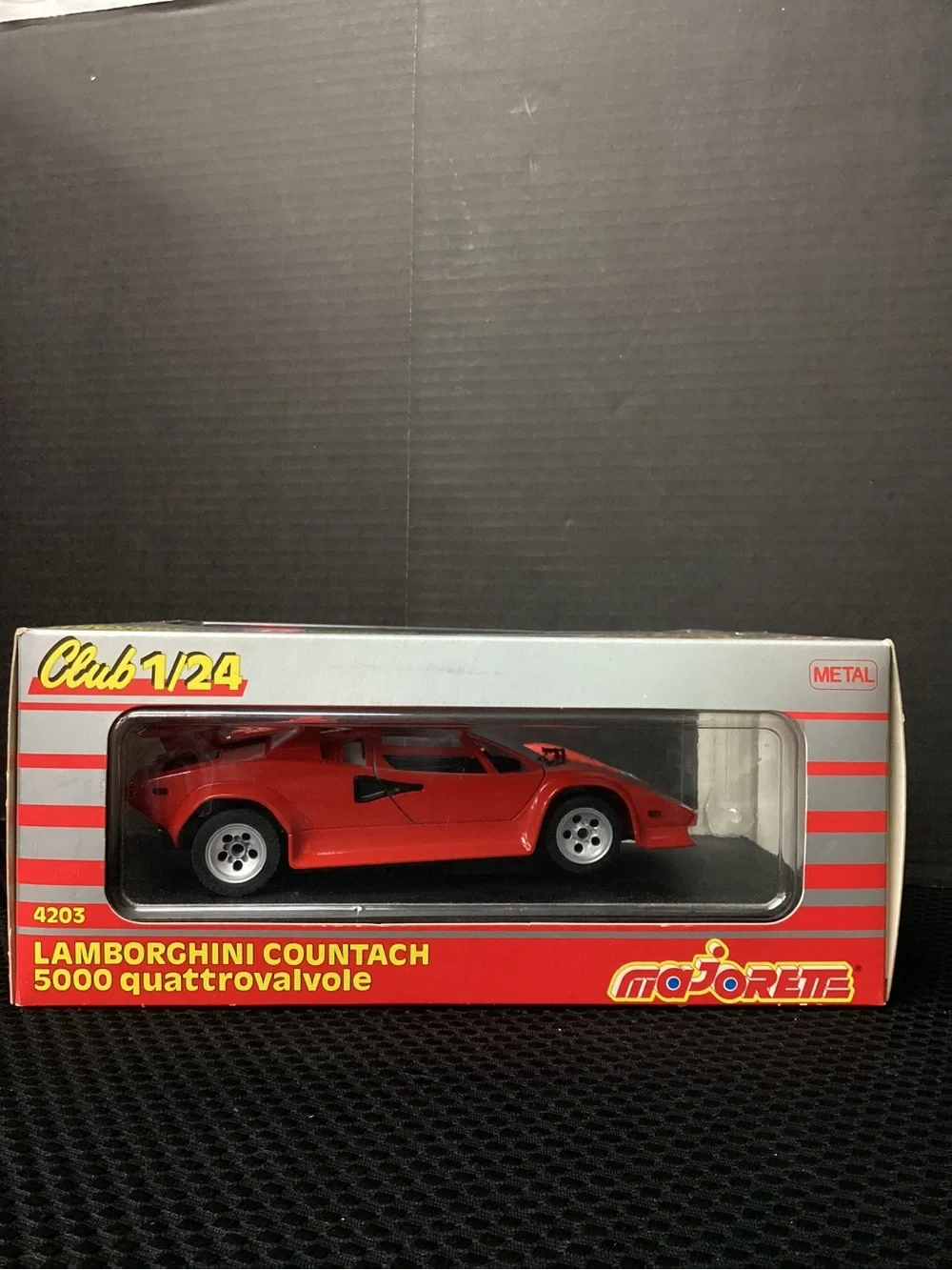 1:24 Red Lamborghini Countach Majorette, France 5000 collectible Car